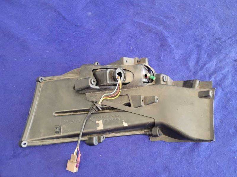 2013-2014 Ford Mustang GT Roush Front Bumper Driver Park Light Fog 2395 - The Parts Farm