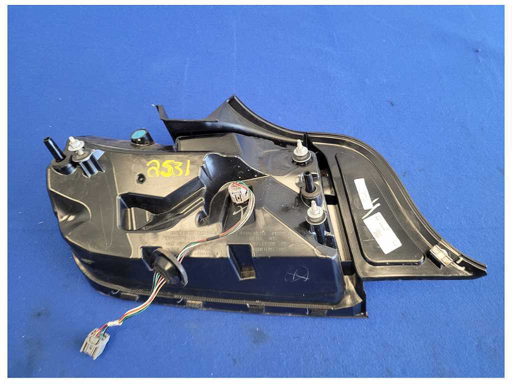2018-2023 Ford Mustang GT S550 Passenger Rear Tail Light Lamp Brake Lens 2531 - The Parts Farm