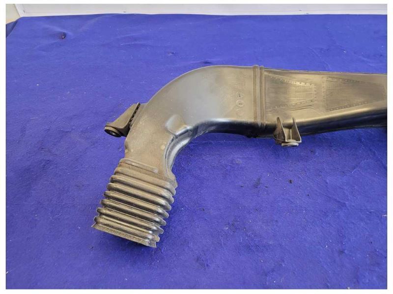 2011-2015 Audi R8 V10 Coupe Passenger RH Air Intake Tubes Ducts Rear 2136 - The Parts Farm