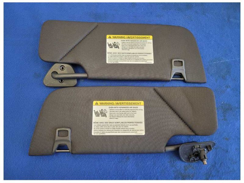 2010 Ford Mustang GT 4.6L Pair Coupe Sun Visors Shade Mirror 2491 - The Parts Farm