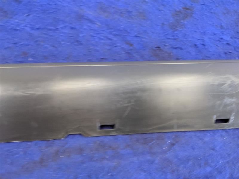 2005-2009 Ford Mustang GT Passenger Right RH Rocker Panel Moulding NEW TAKE OFF - The Parts Farm