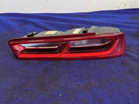 2016-2018 Chevrolet Camaro LS LT SS Passenger Taillight Lamp Lens New Take Off
