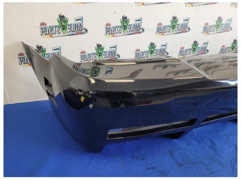 1999-2004 Ford Mustang GT Saleen Rear Bumper Cover Center Exhaust *Damage* 2556 - The Parts Farm