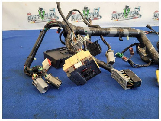 2004 Ford Mustang GT Coupe 4.6L Dash Harness Wire Plug Auto Trans 2589