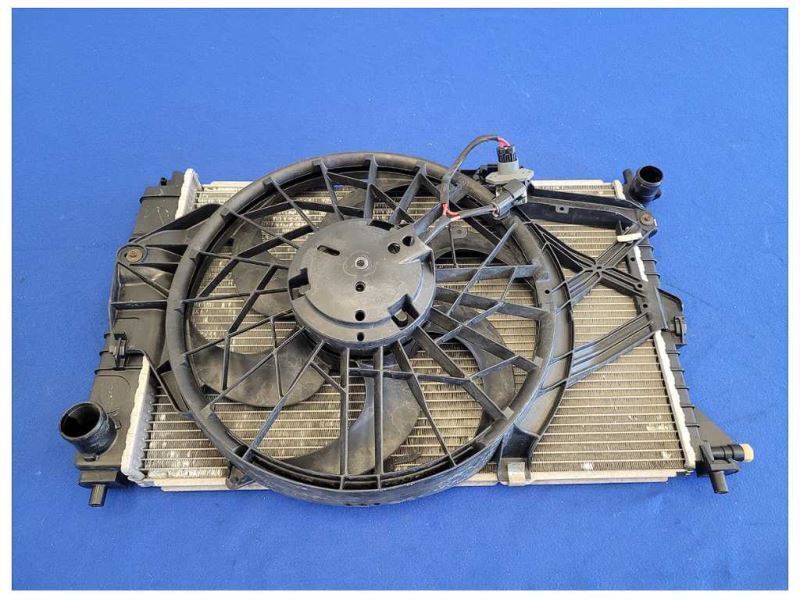 1999-2004 Ford Mustang GT 4.6L Coupe Front Radiator Fan M\T Engine Cooling 2556 - The Parts Farm
