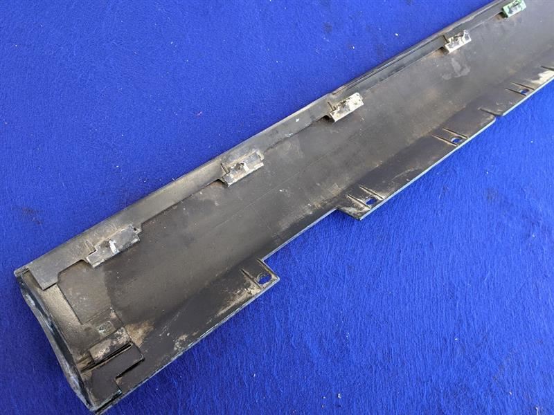 2002 2003 2004 2005 Ford Thunderbird T-Bird Driver Left LH Rocker Molding OEM - The Parts Farm