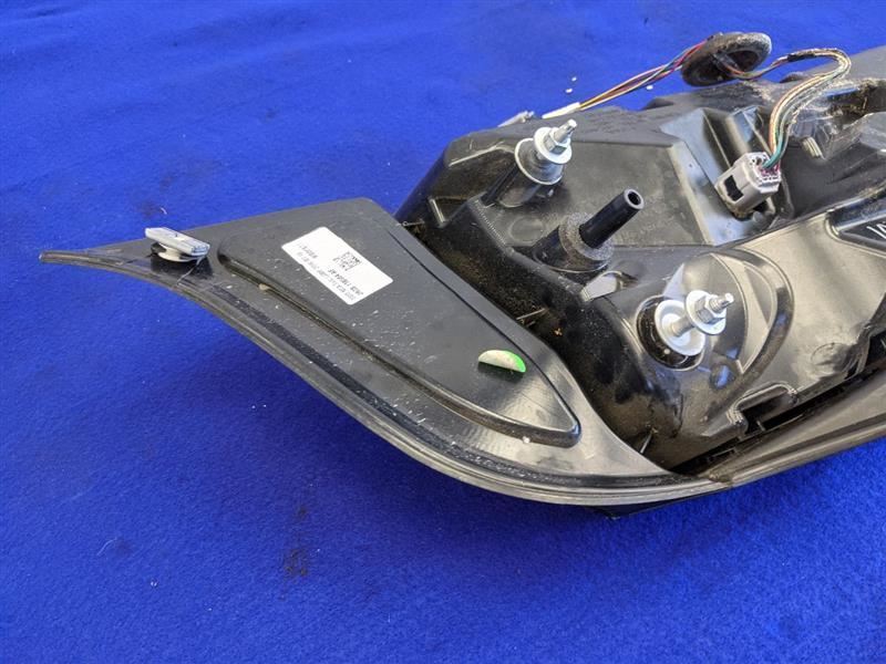 2018-2023 Ford Mustang GT S550 Passenger Right Tail Light Lamp Brake Lens OEM - The Parts Farm