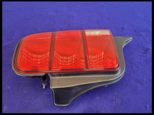 2005-2009 Ford Mustang GT GT500 Passenger Right RH Tail Light Lamp Lens Brake