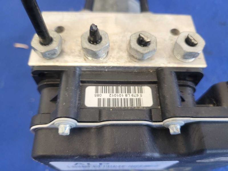 2012-2015 Chevrolet Camaro SS ABS Anti-Lock Brake Module Pump Front Switch 2430 - The Parts Farm