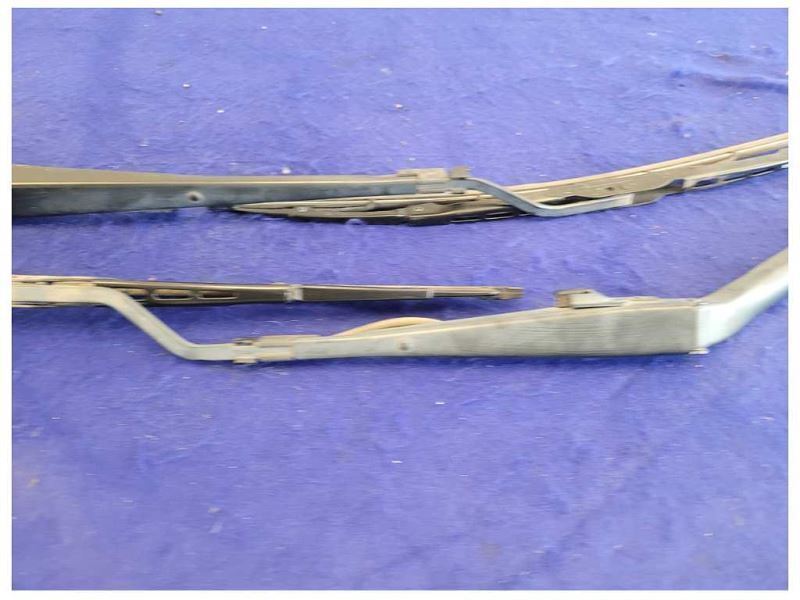 2001-2004 Chevrolet Corvette Z06 FRC C5 Front Windshield Wipers Blades Arms 2082 - The Parts Farm