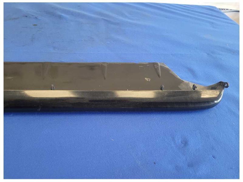 1995-1998 Ford Mustang GT Cobra Driver Lower Rocker Panel Molding Paint UA 2526 - The Parts Farm