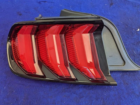 2018-2023 Ford Mustang GT S550 Driver Left LH Tail Light Lamp Brake Lens OEM - The Parts Farm