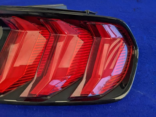 2018-2023 Ford Mustang GT S550 Passenger Right Tail Light Lamp Brake Lens OEM