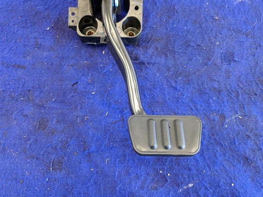 2018-2023 Ford Mustang GT S550 Automatic Pedal Box Brake Pad Cage As