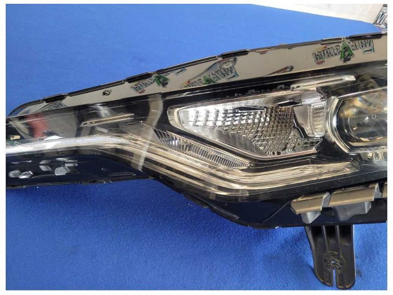 2019-2020 Chevrolet Camaro SS Driver Left Front Headlight Lamp Lens 2538 - The Parts Farm