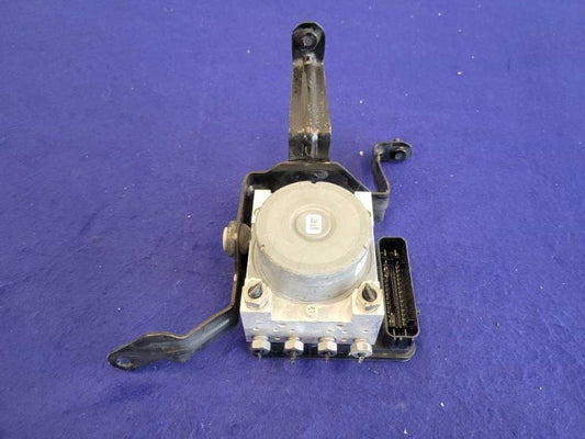 2015-2020 Ford Mustang Shelby GT350 ABS Module M/T Anti-Lock Brakes 2217 - The Parts Farm