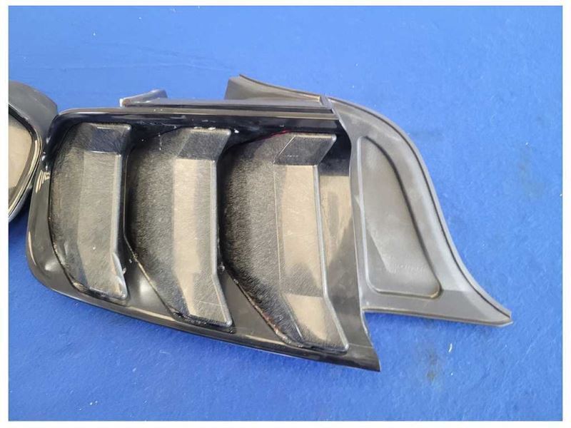 2018-2023 Ford Mustang GT S550 Pair Rear Taillights Lamp Covers Lens 2572 - The Parts Farm