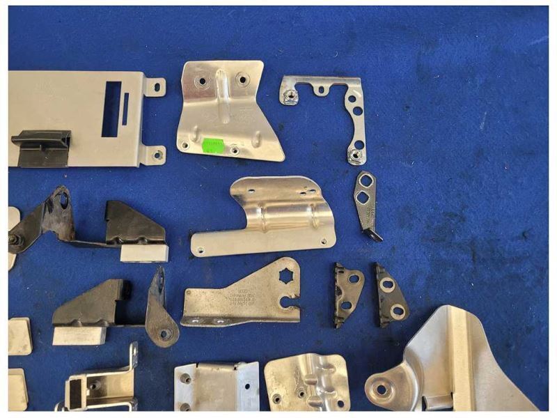 2014 Audi R8 V10 Coupe Miscellaneous Body Brackets Hinges Spacers 2136 - The Parts Farm
