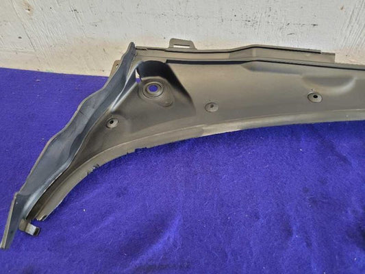 2017-2020 BMW M4 F82 F83 Cowl Vent Panel Trim Windshield Cover Wiper