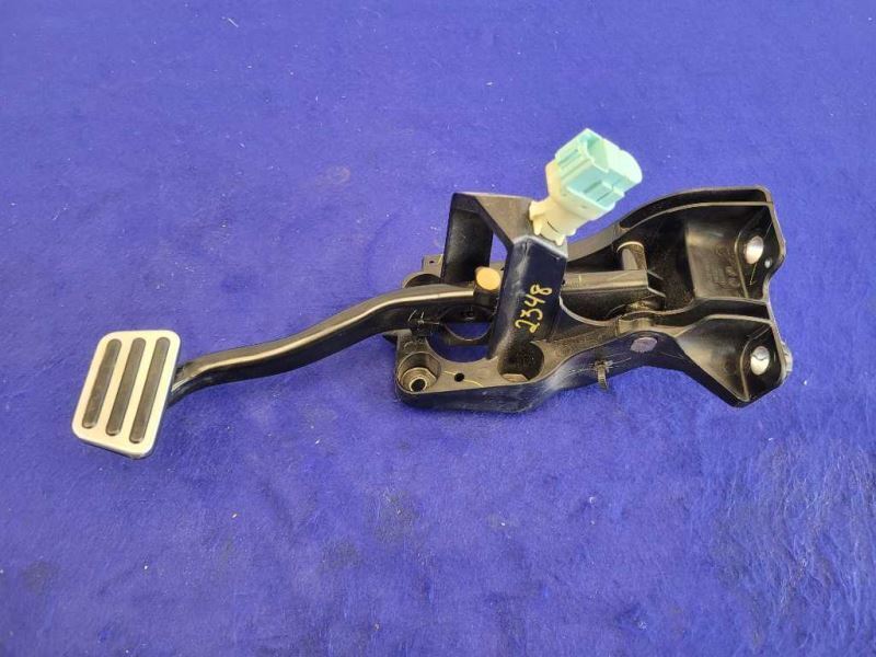2018-2023 Ford Mustang GT S550 Brake Pedal Assembly A/T Auto Trans 2348 - The Parts Farm