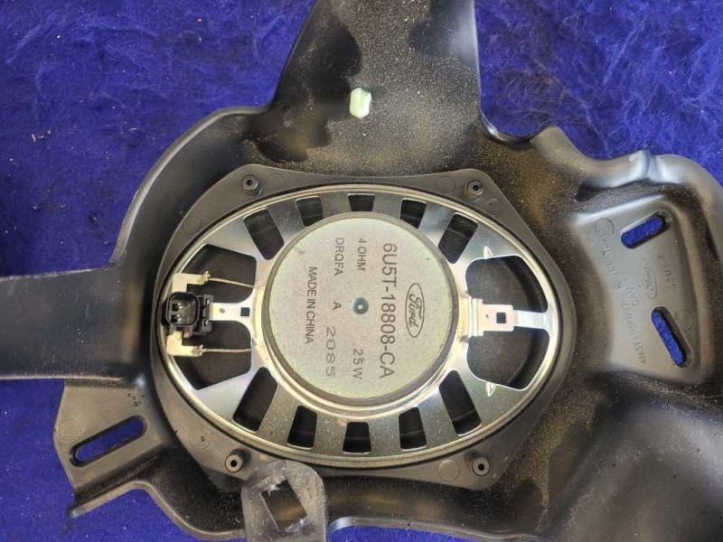 2005-2009 Ford Mustang GT 4.6L Convertible Rear Speakers Shaker Back 2422 - The Parts Farm
