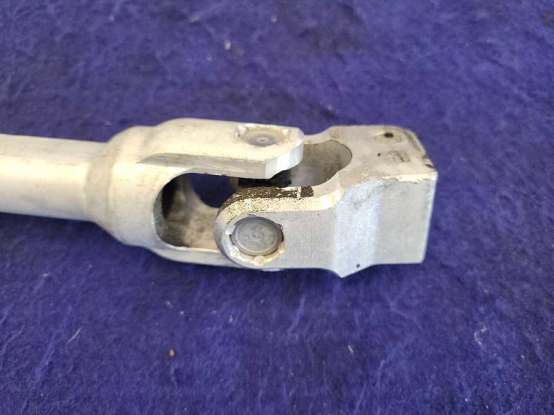 2015-2020 BMW M4 3.0L F82 F83 Steering Shaft Intermediate Column Mid Rod - The Parts Farm