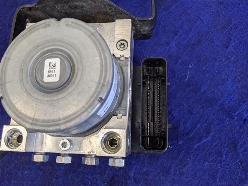 2015 Ford Mustang GT S550 Anti-Lock Brake Module Thru 03/29/15 Control Pump - The Parts Farm