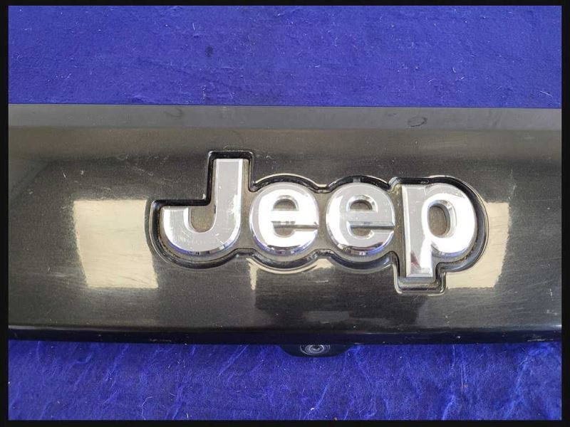 2014-2017 Jeep Grand Cherokee SRT8 6.4L Rear Decklid Emblem Molding Trim - The Parts Farm