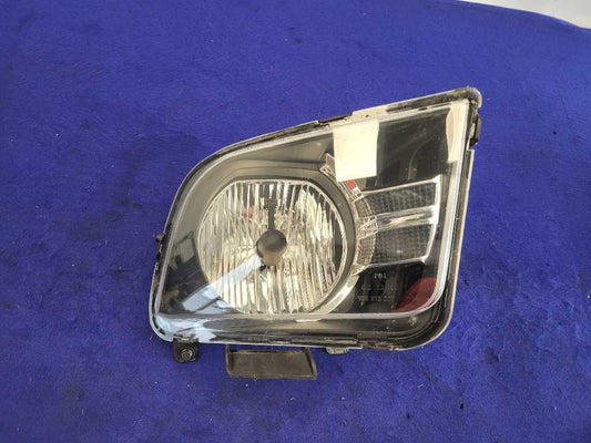 2005-2006 Ford Mustang GT 4.6L Passenger Front Headlight Lamp Lens 2422