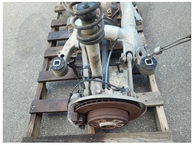 2004-2005 BMW 525i Sedan Rear Axle Carrier 3.73 Gear Ratio IRS 1656 - The Parts Farm