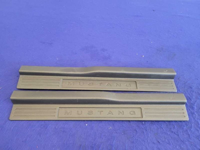 2011-2014 Ford Mustang GT 5.0L Pair Door Sill Scuff Plates Base 2418 - The Parts Farm