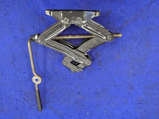 1994-1998 Ford Mustang GT Cobra Jack Scissor Emergency Flat Tire 48k Miles - The Parts Farm