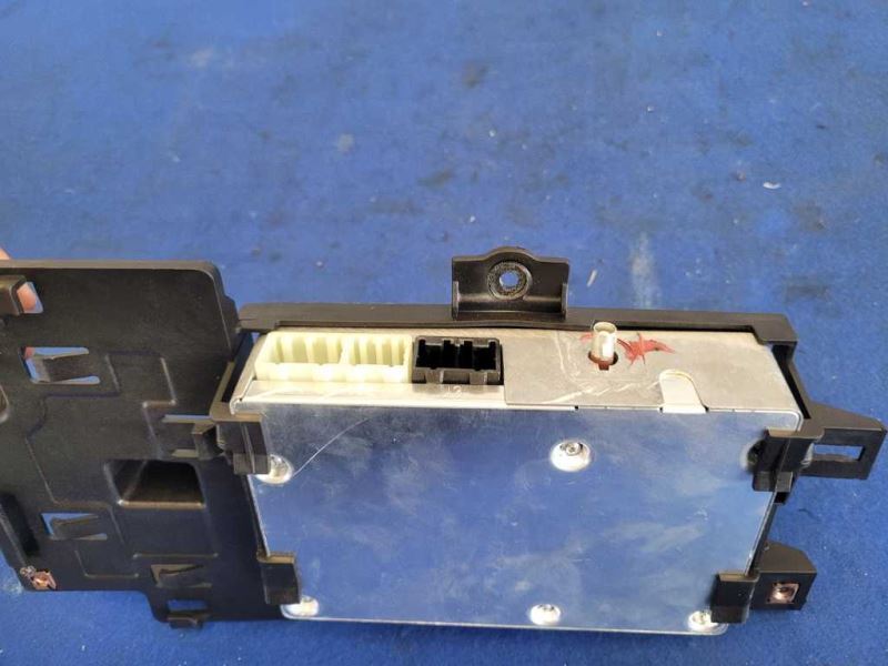 2012-2015 Chevrolet Camaro SS GPS Navigation Control Unit Module 2462 - The Parts Farm