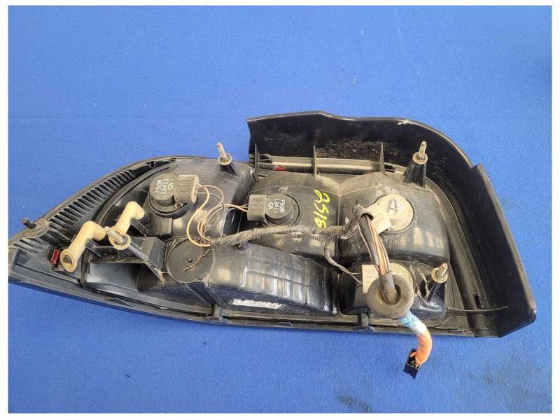 1996-1998 Ford Mustang Cobra GT Passenger RH Taillight Lens Lamp Paint UA 2512 - The Parts Farm