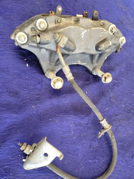 2010-2015 Chevrolet Camaro SS Front Driver Left Brake Caliper Opt L99 Brembo - The Parts Farm