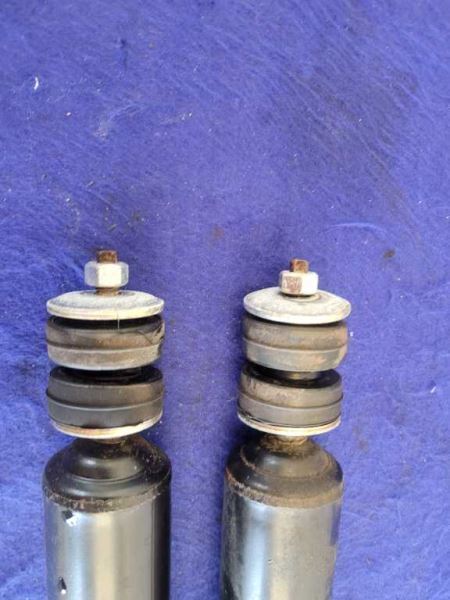 1999-2004 Ford Mustang GT Mach 1 Rear Back Shocks Black Aftermarket 2276