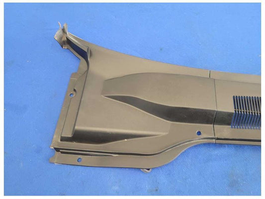 20102015 Chevrolet Camaro SS Coupe Front Cowl Panel Windshield Cover Trim 2608