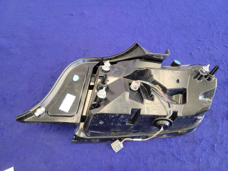 2018-2023 Ford Mustang GT S550 Driver Left LH Taillight Lamp Brake Lens 2186 - The Parts Farm