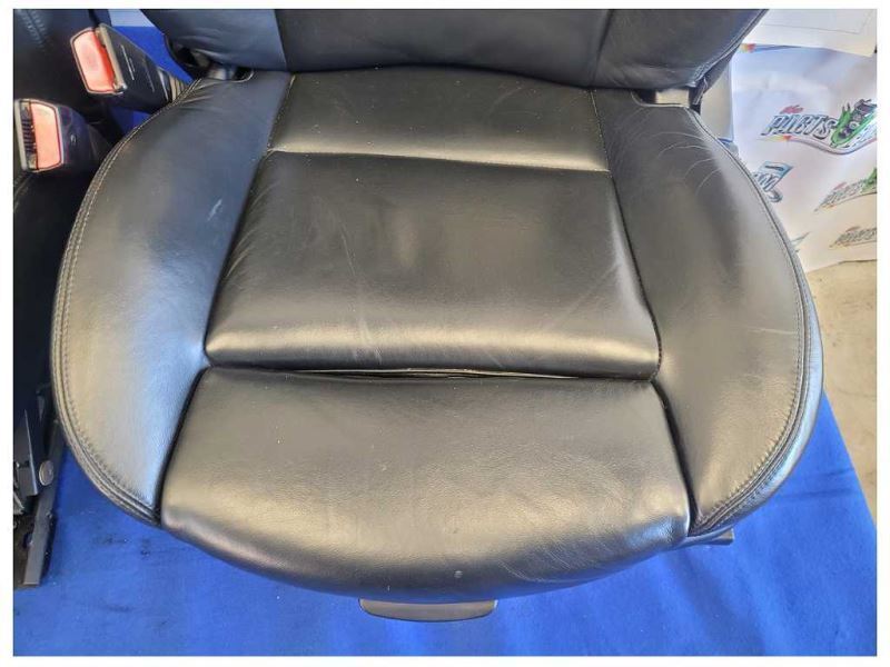 2001-2006 BMW M3 Convertible Set Seats Black Leather Bucket *Ripped* 2448 - The Parts Farm