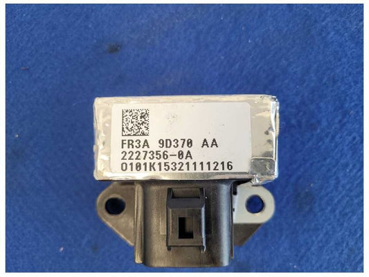 2016 Ford Mustang GT S550 Fuel Pump Relay Driver Module 2594