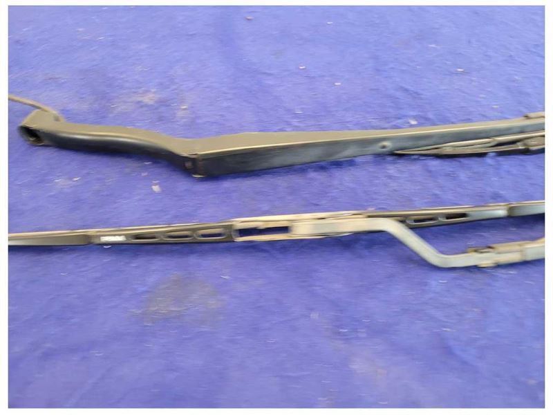 2001-2004 Chevrolet Corvette Z06 FRC C5 Front Windshield Wipers Blades Arms 2082 - The Parts Farm