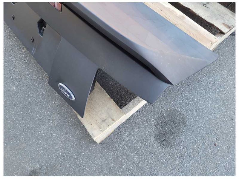 1999-2004 Ford Mustang GT 4.6L Rear Back Deck Lid Truck Wing Paint Peeling 2474 - The Parts Farm