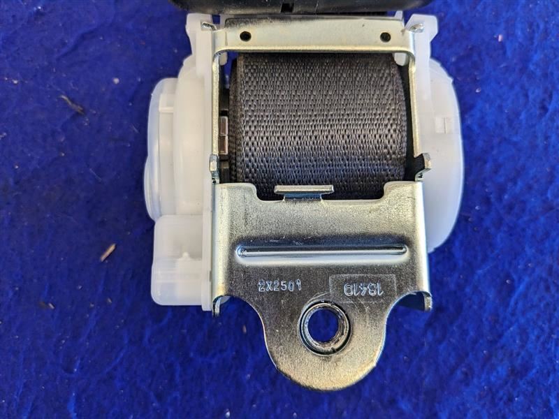 2011-2014 Ford Mustang GT Convertible Passenger Rear Seat Belt Retractor 2308 - The Parts Farm