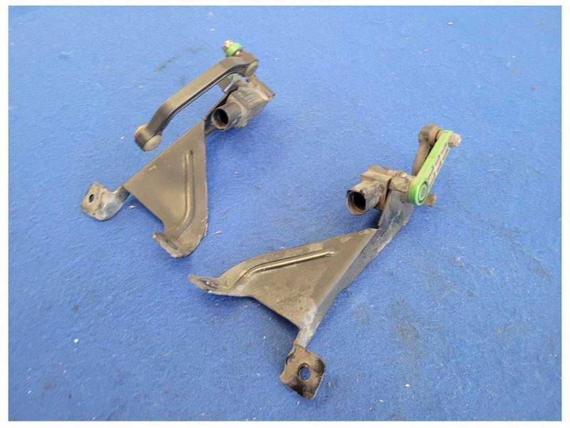 2014 Audi R8 V10 Coupe Pair Sensor Level Headlight Adjust 2136 - The Parts Farm