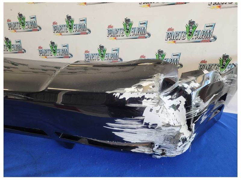 1999-2004 Ford Mustang GT Saleen Rear Bumper Cover Center Exhaust *Damage* 2556 - The Parts Farm