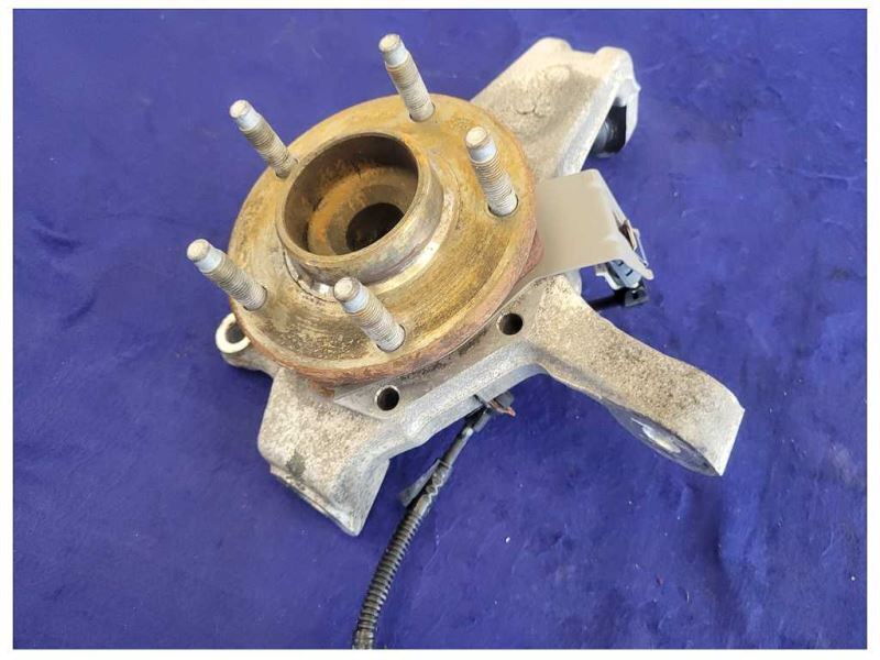 2001-2004 Chevrolet Corvette Z06 FRC C5 Passenger Front Spindle Knuckle 2082 - The Parts Farm