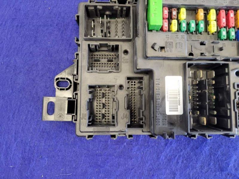 2015 Ford Mustang GT 5.0L S550 Fuse Box Power Distibution Engine Auto 2182 - The Parts Farm