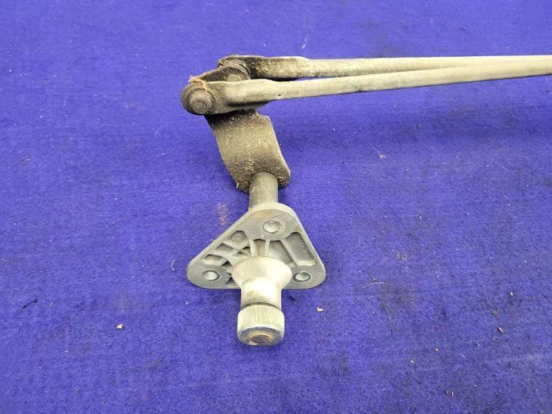 1994-1995 Ford Mustang Cobra GT Motor Linkage Wiper Windshield Arm - The Parts Farm
