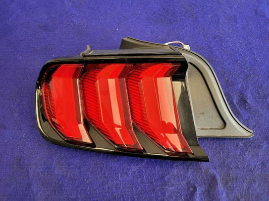 2018-2023 Ford Mustang GT S550 Driver Left LH Tail Light Lamp Brake Lens OEM - The Parts Farm