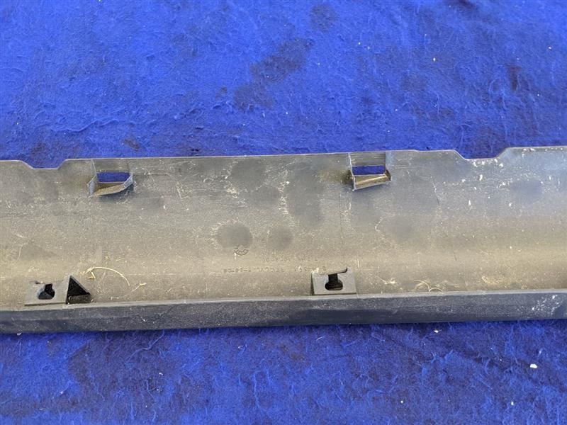 2005-2009 Ford Mustang GT Passenger Right RH Rocker Panel Moulding NEW TAKE OFF - The Parts Farm